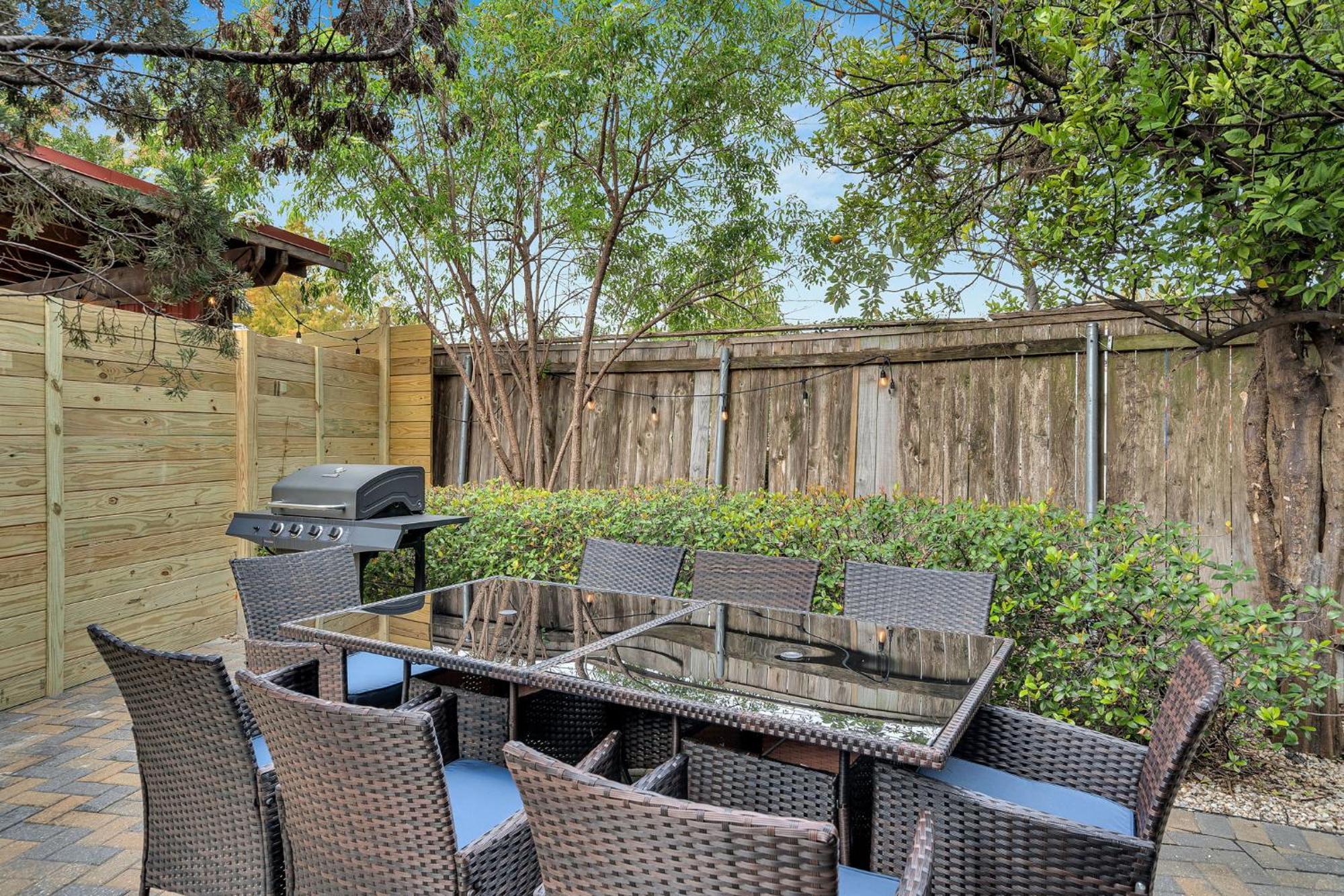 Hotel Mid-city Muse W Pool -spacious 5br Minutes To Fq