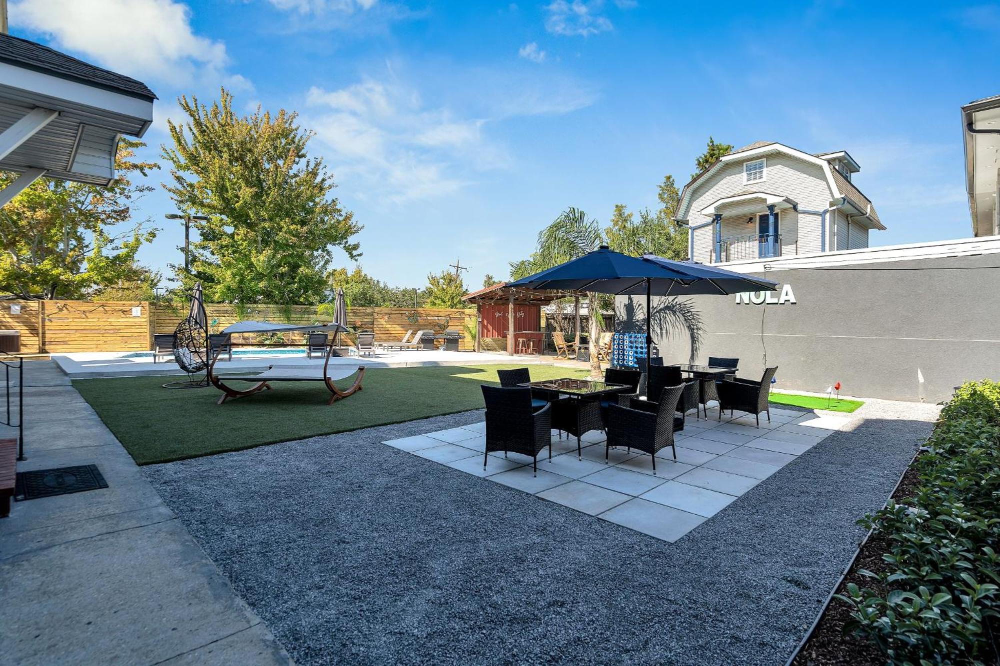 Mid-city Muse W Pool -spacious 5br Minutes To Fq Hotel