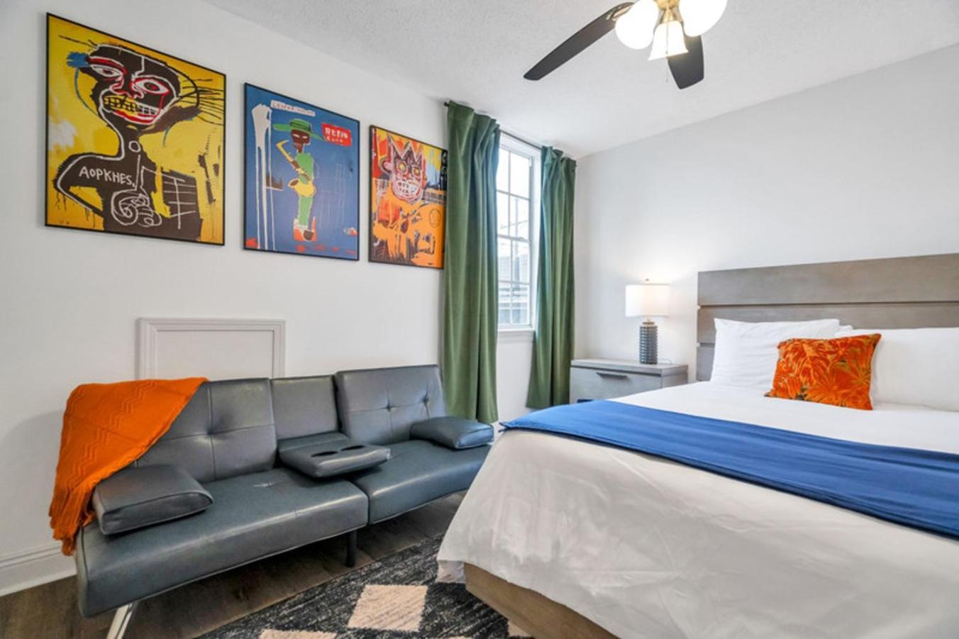 Mid-city Muse W Pool -spacious 5br Minutes To Fq Hotel