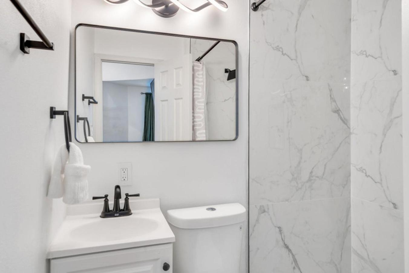 Mid-city Muse W Pool -spacious 5br Minutes To Fq *