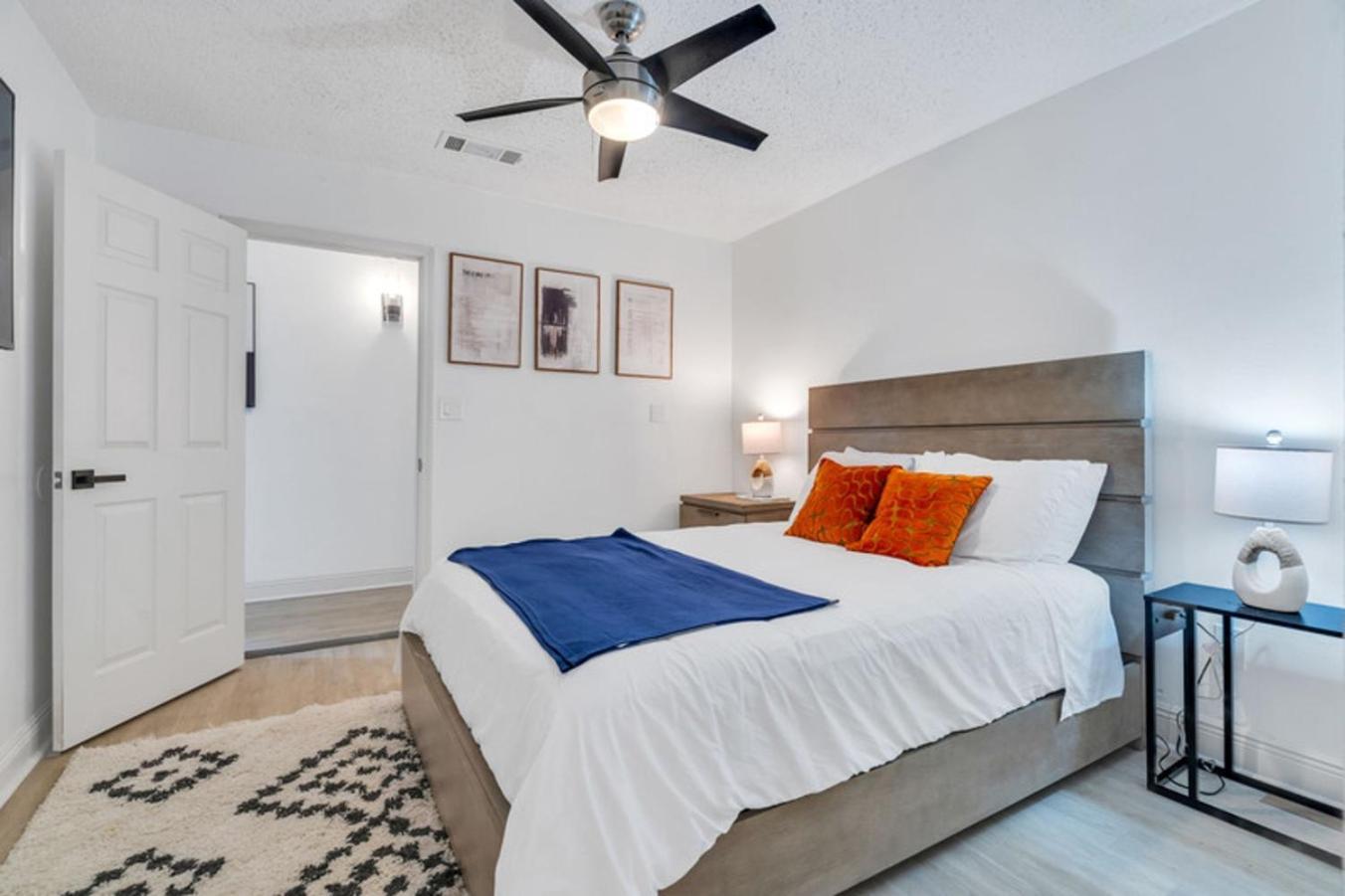 Hotel Mid-city Muse W Pool -spacious 5br Minutes To Fq