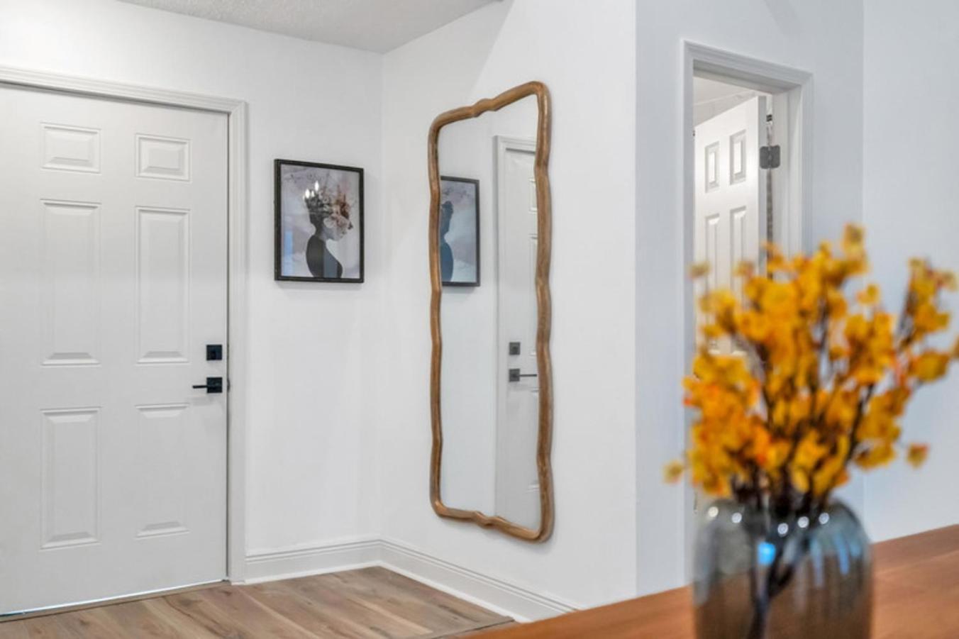 Mid-city Muse W Pool -spacious 5br Minutes To Fq Hotel